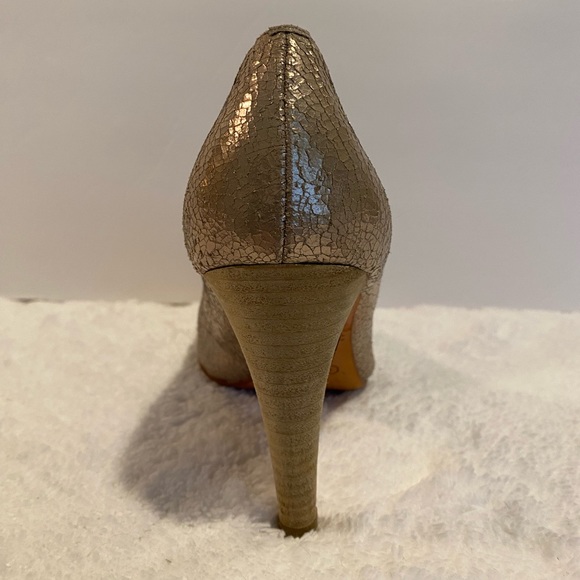 COACH Adina Crackled Leather Champagne Pump Heel Size 6.5 - Picture 9 of 13